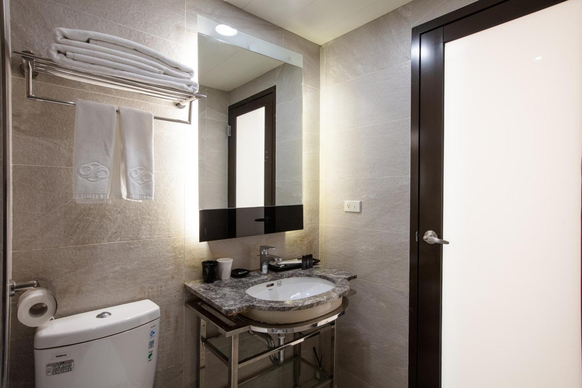 雲富大飯店 Hotel Cloud-Zhongshan Taipei Bagian luar foto