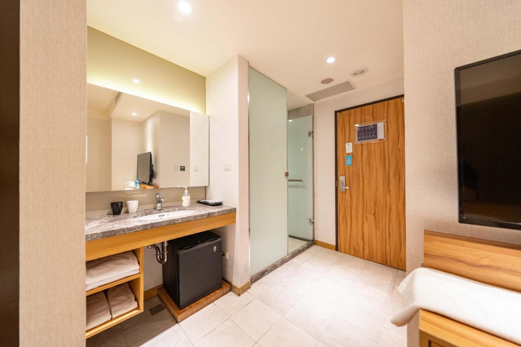 雲富大飯店 Hotel Cloud-Zhongshan Taipei Bagian luar foto
